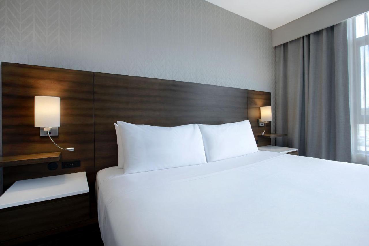 Great Blue Heron Hotel Port Perry Εξωτερικό φωτογραφία