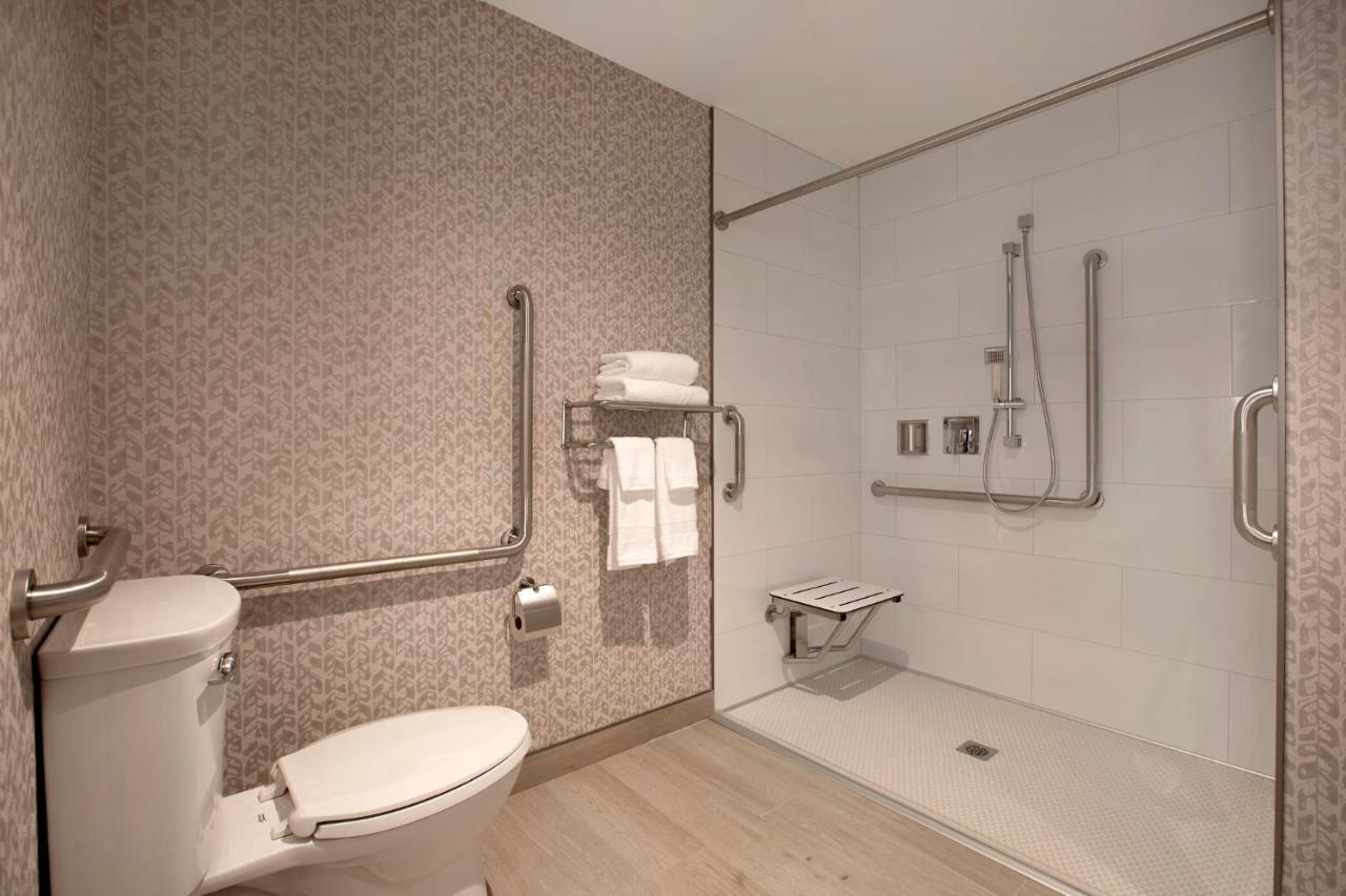 Great Blue Heron Hotel Port Perry Εξωτερικό φωτογραφία