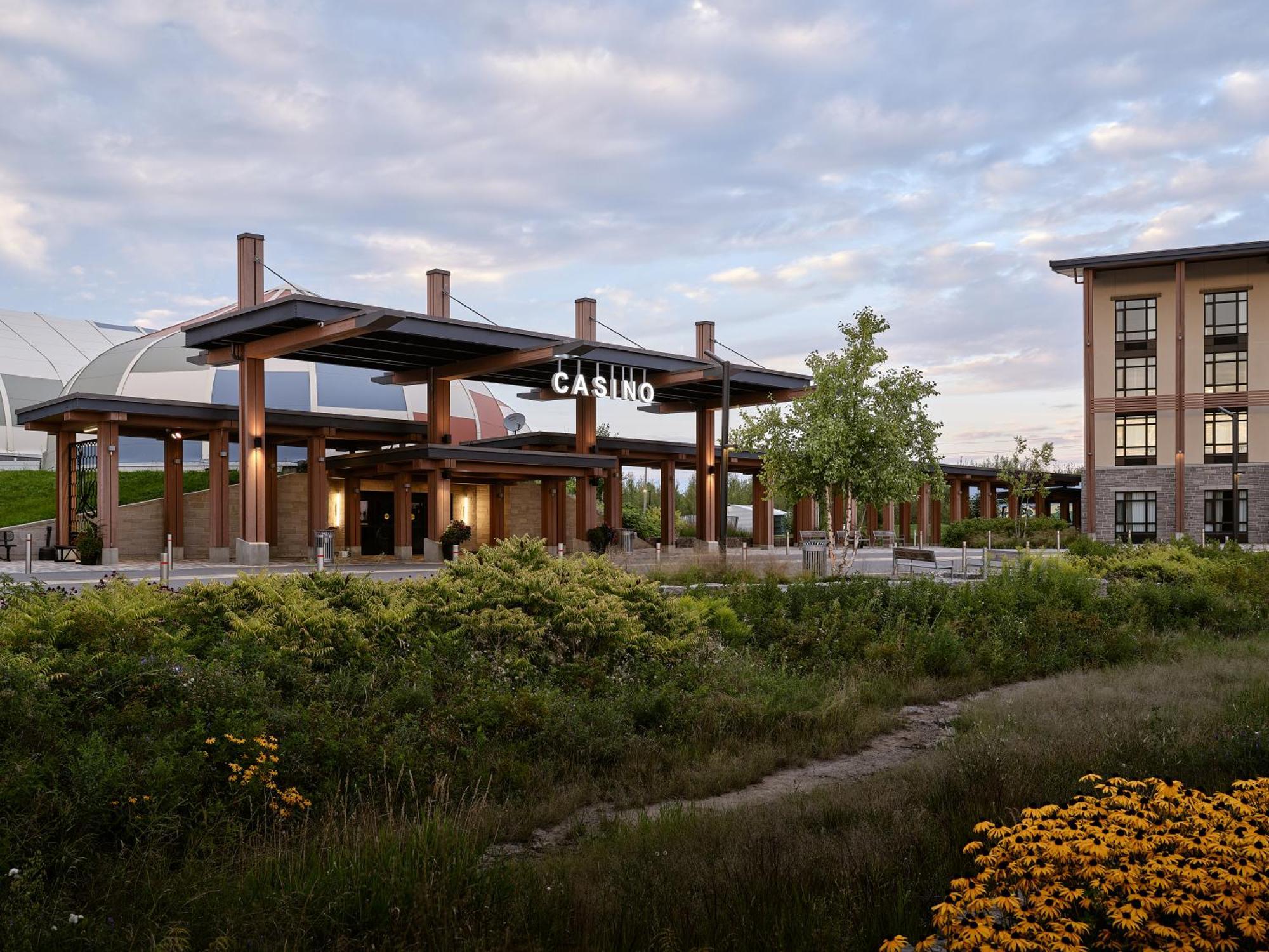 Great Blue Heron Hotel Port Perry Εξωτερικό φωτογραφία