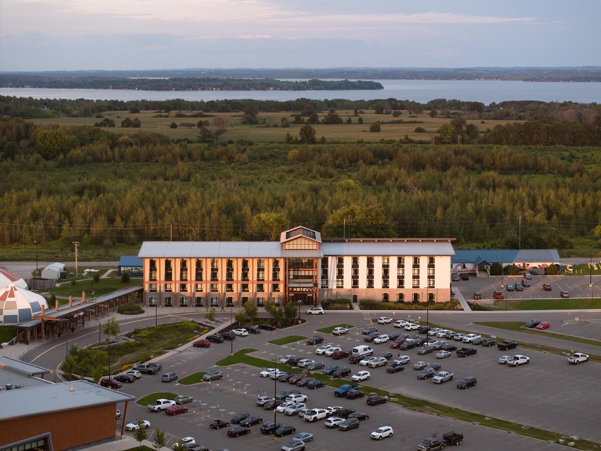 Great Blue Heron Hotel Port Perry Εξωτερικό φωτογραφία